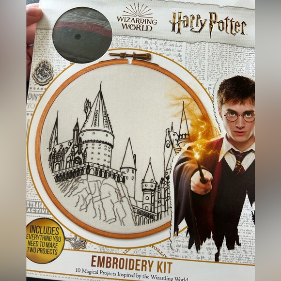 Harry Potter Decor & Gift Set - Picture 10 of 12